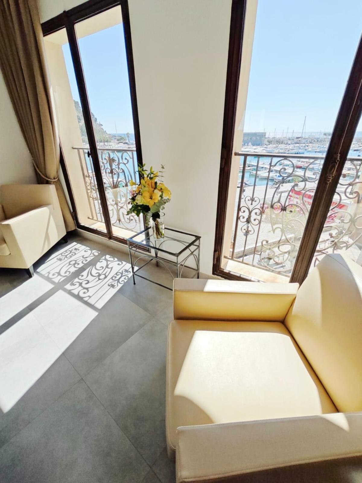 Mirabeau - Chambre Meublée Cassis Exterior foto