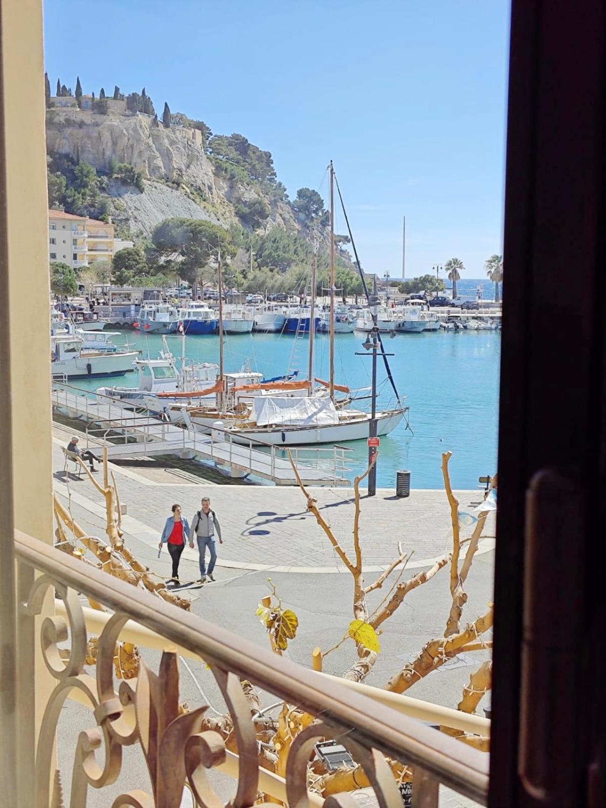 Hotel Mirabeau - Chambre Meublée Cassis Exterior foto